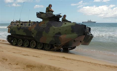 15 Amphibious Assault Vehicle Facts: Essential Marine Knowledge