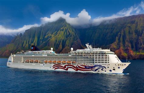 15 Reasons To Cruise On The Pride Of America: An Essential Guide