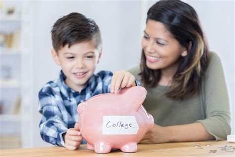 15 Tips To Pay For College For Low Income Families College Reality Check