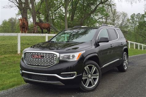 17 Gmc Acadia Denali