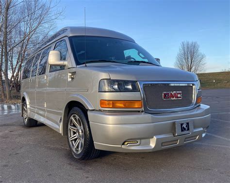 2018 Gmc Savana Explorer Limited Se 4X4 Conversion Van