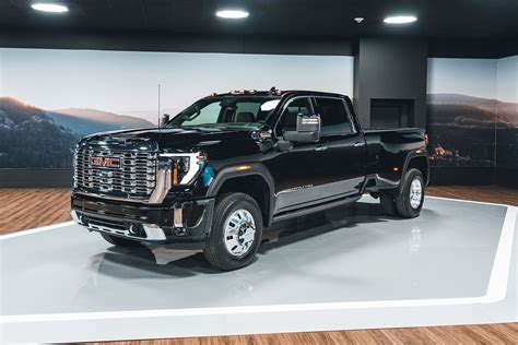 2025 Gmc 2025 Hd Denali Ultimate Dually Esteban Knox