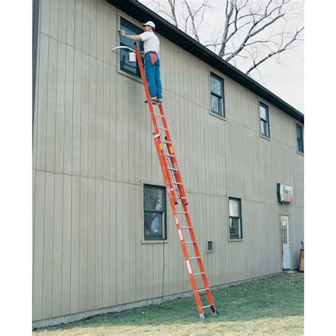 32 Foot Ladder