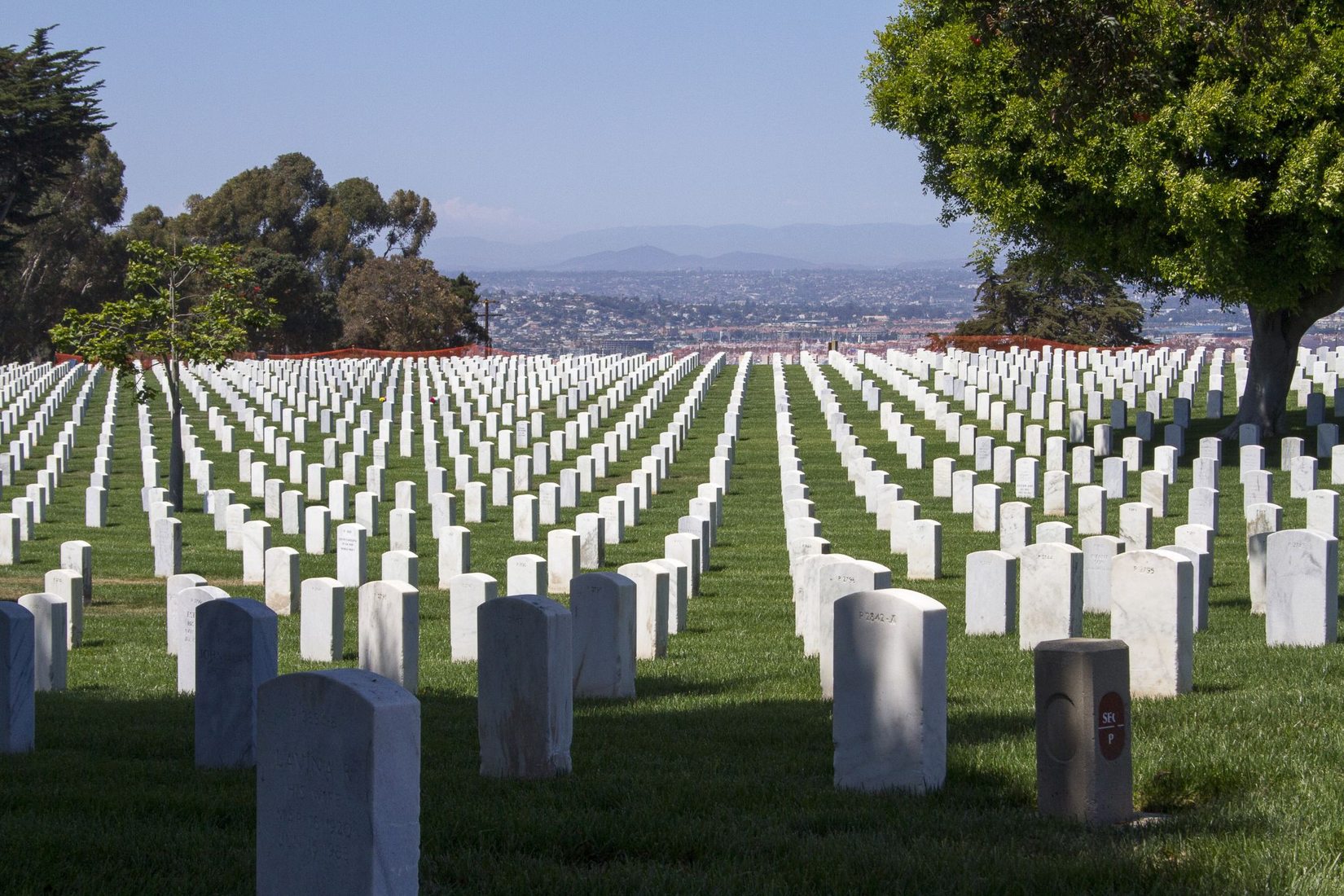 A Complete Guide To Rosecrans National Cemetery San Diego: Mustsee Historical Site