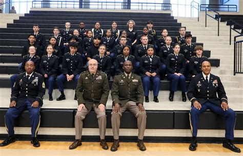 Army Reserve Officers Take Message Of Service To High School Students