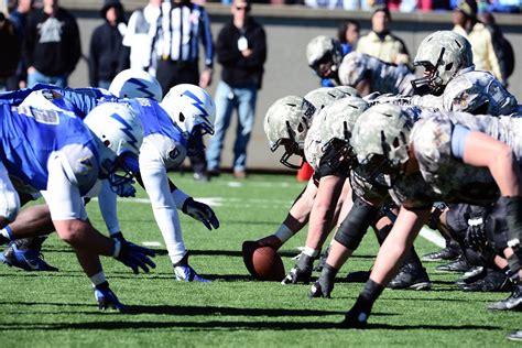 Army Vs Air Force 2013 Final Score Falcons Edge Black Knights 42 28