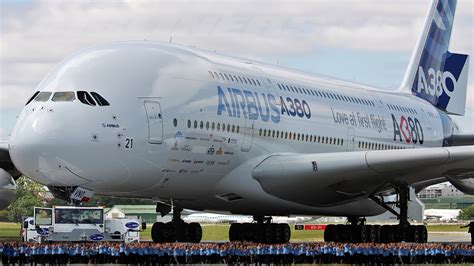 Biggest Airbus In The World 2016 Biggest Passenger Airplane In The