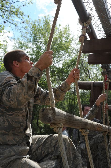 Bmt Trainees Complete Last Run On Closing Obstacle Course