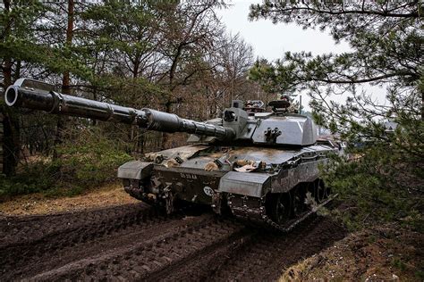 Challenger 2 Versus The T 14 Armata