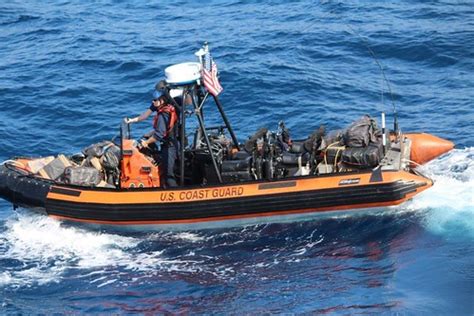 Coast Guard Cutter Valiant Returns From Record Setting Cou Flickr