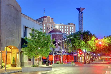 Create 7 Ultimate Attractions In Modesto Today