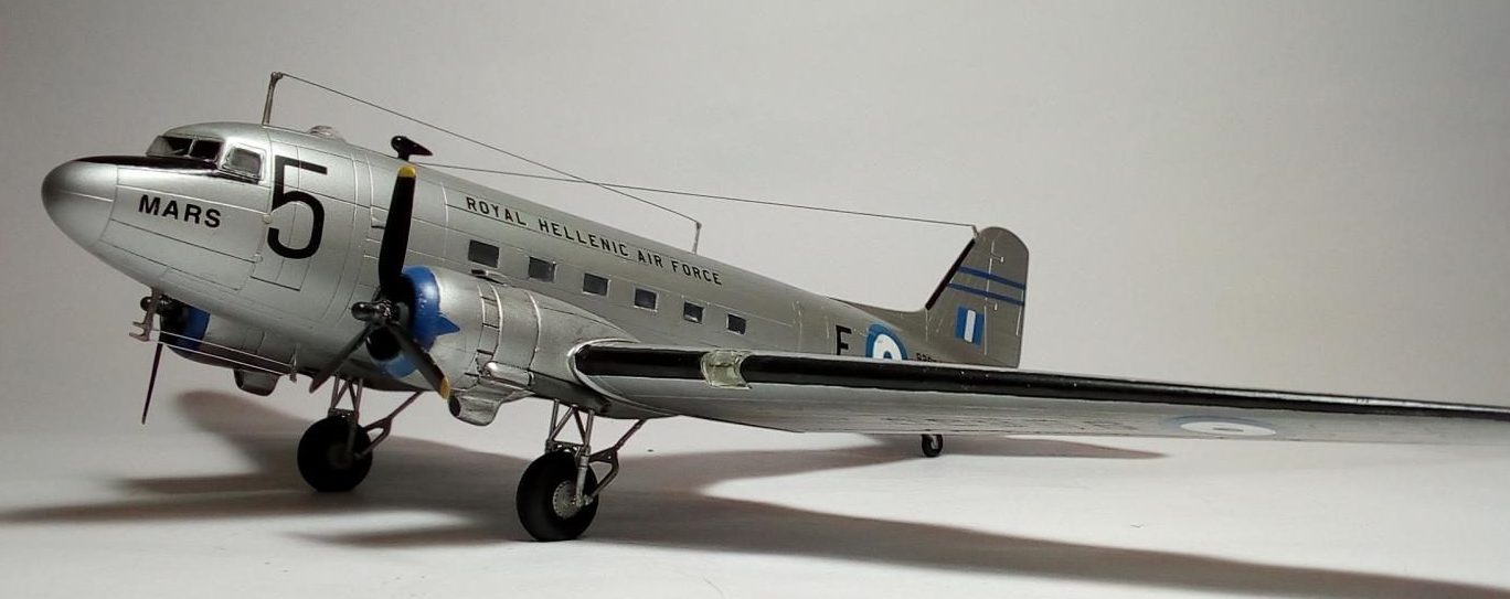 Douglas C 47 Skytrain Royal Hellenic Air Force Korean Detachment Airfix 1 72