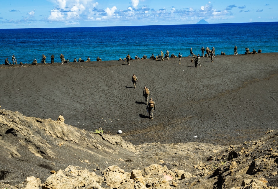 Dvids Images Okinawa Marines And Sailors Visit Iwo Jima Image 5 Of 5