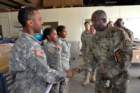 Dvids News Cascom Commander Pays Visit To Iowa National Guard