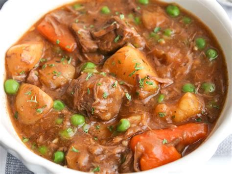 Easy Crockpot Irish Beef Stew Midwest Life And Style Blog