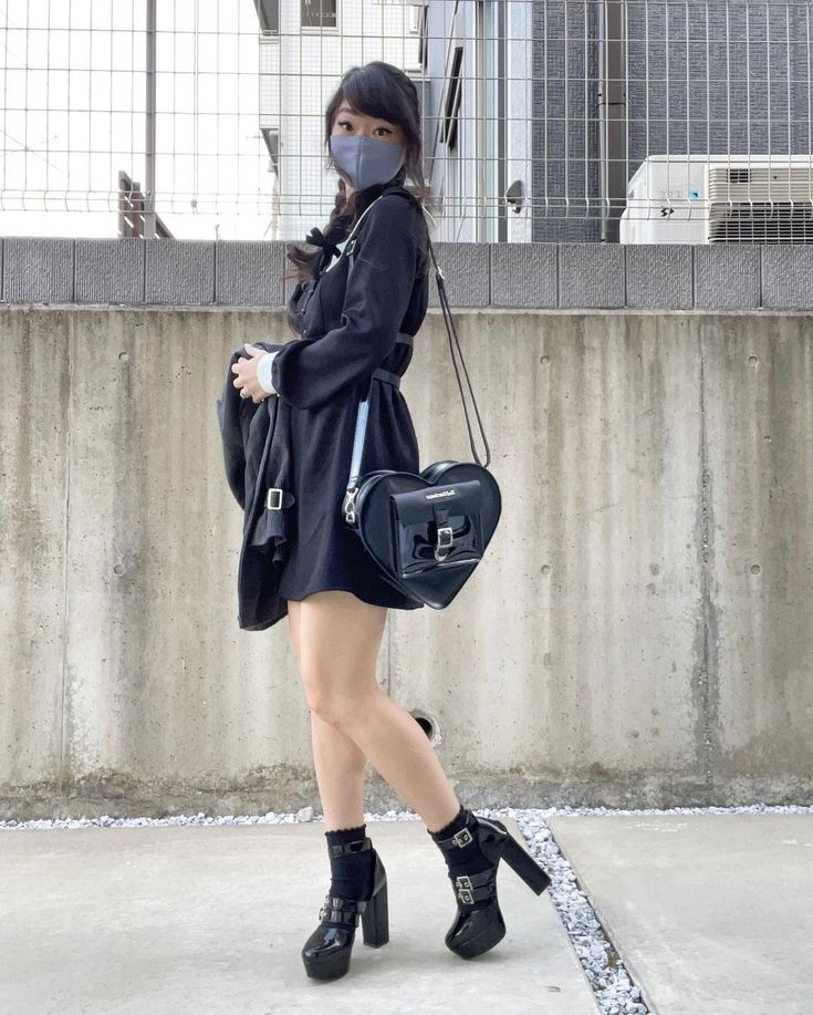 Emiii On Instagram Eatme Outfit Paired With Dr Martens Heart Bag