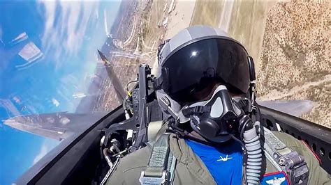 F 22 Fighter Pilot