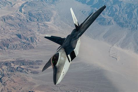 F 22 Raptor Flips And Exposes Belly As Demo Team Is About To Switch