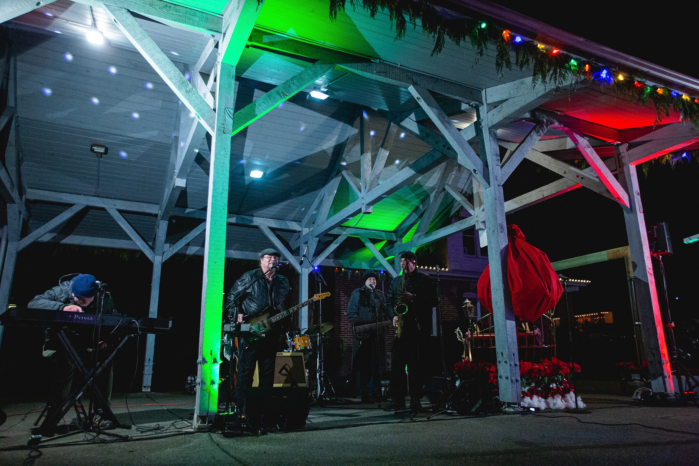 Harbor Happenings Tidefest And Tree Lighting Gig Harbor Now A