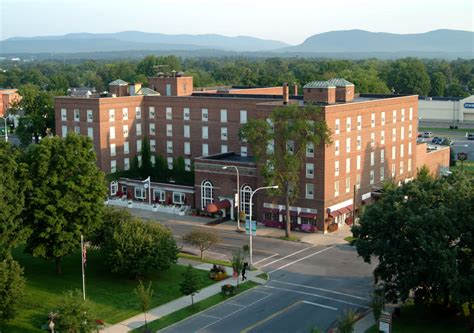 Hotels In Queensbury Ny