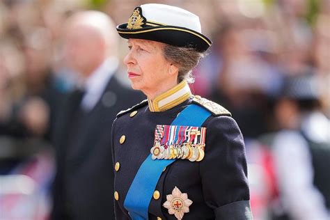 How Princess Anne Amp 39 S Mourning Style Honors Mom Queen Elizabeth Amp 39 S Legacy