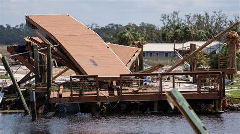 Hurricane Helene Damage Photos In Cedar Key Bradenton Fort Myers