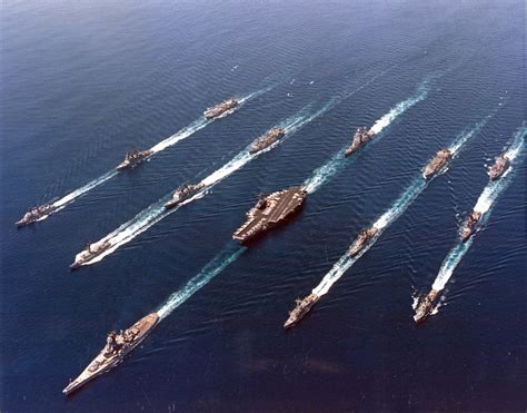 Iowa Class Battleship Leads A 3Rd Fleet Battle Group Circa 1980 960 X 752 R Warshipporn