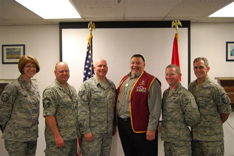 Longest Serving Enlisted Pow Visits Mcghee Tyson 134Th Air Refueling