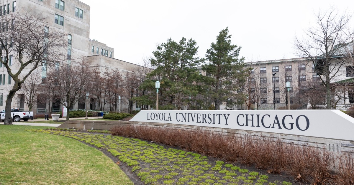 Loyola Chicago Acceptance Rate