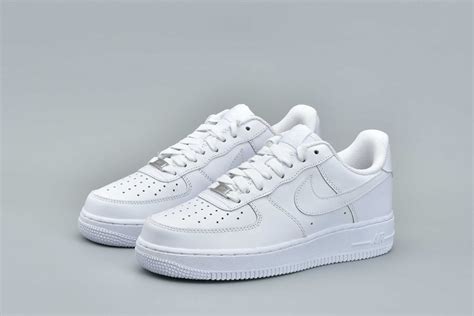 Nike Air Force 1 07 Low All White Af1 Mens Lifestyle Sneakers New