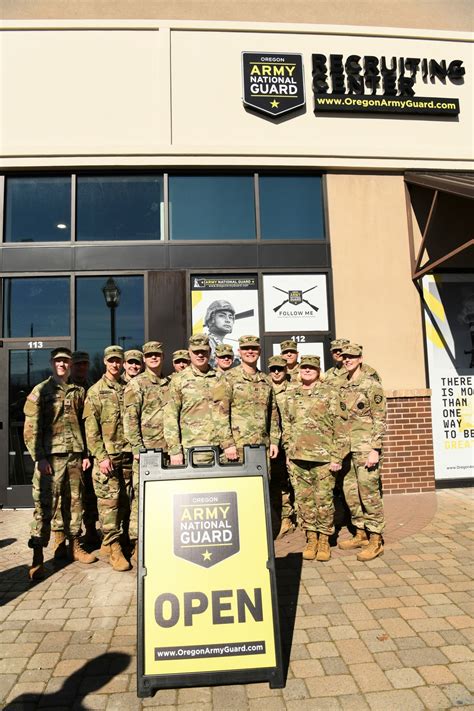 Oregon Army National Guard Opens Oregon City Recruiting Office On