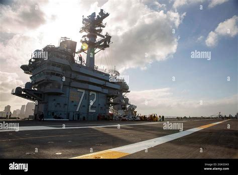 Pazifischer Ozean 14 April 2021 Der Flugzeugtr Ger Uss Abraham Lincoln Cvn 72 Verl Sst Die