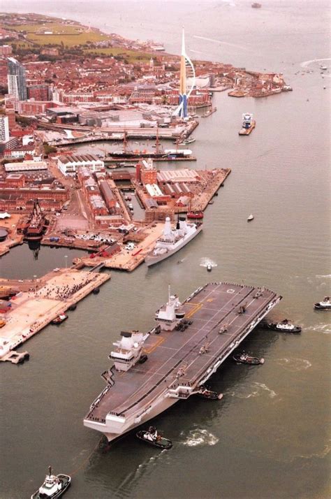 Postcard Hms Queen Elizabeth Aircraft Carrier Rn Arrives In Portsmouth