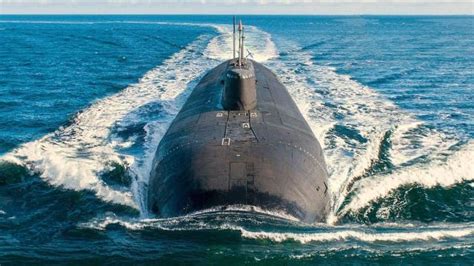 Pro's Guide To Perfect Nuclear Submarine Maneuvers