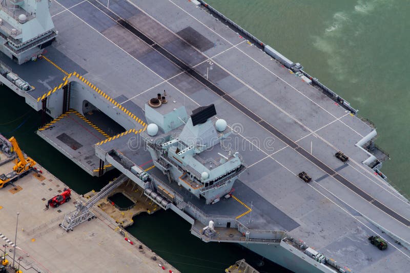 Royalnavy To Build Hms Queen Elizabeth Aircraft Carrier Largest Navy Ship Ever Built An