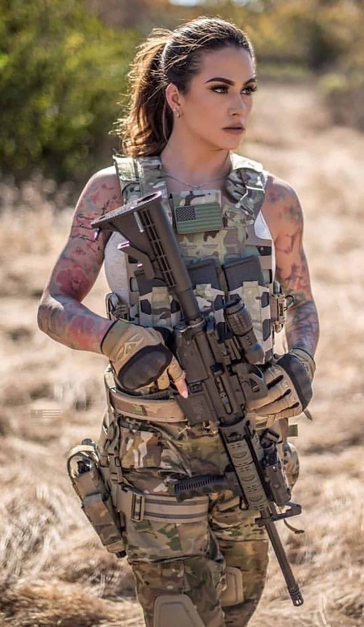 Sexy Army Woman Telegraph