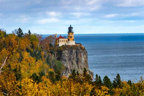 Split Rock Lighthouse With Fall Colors Pics