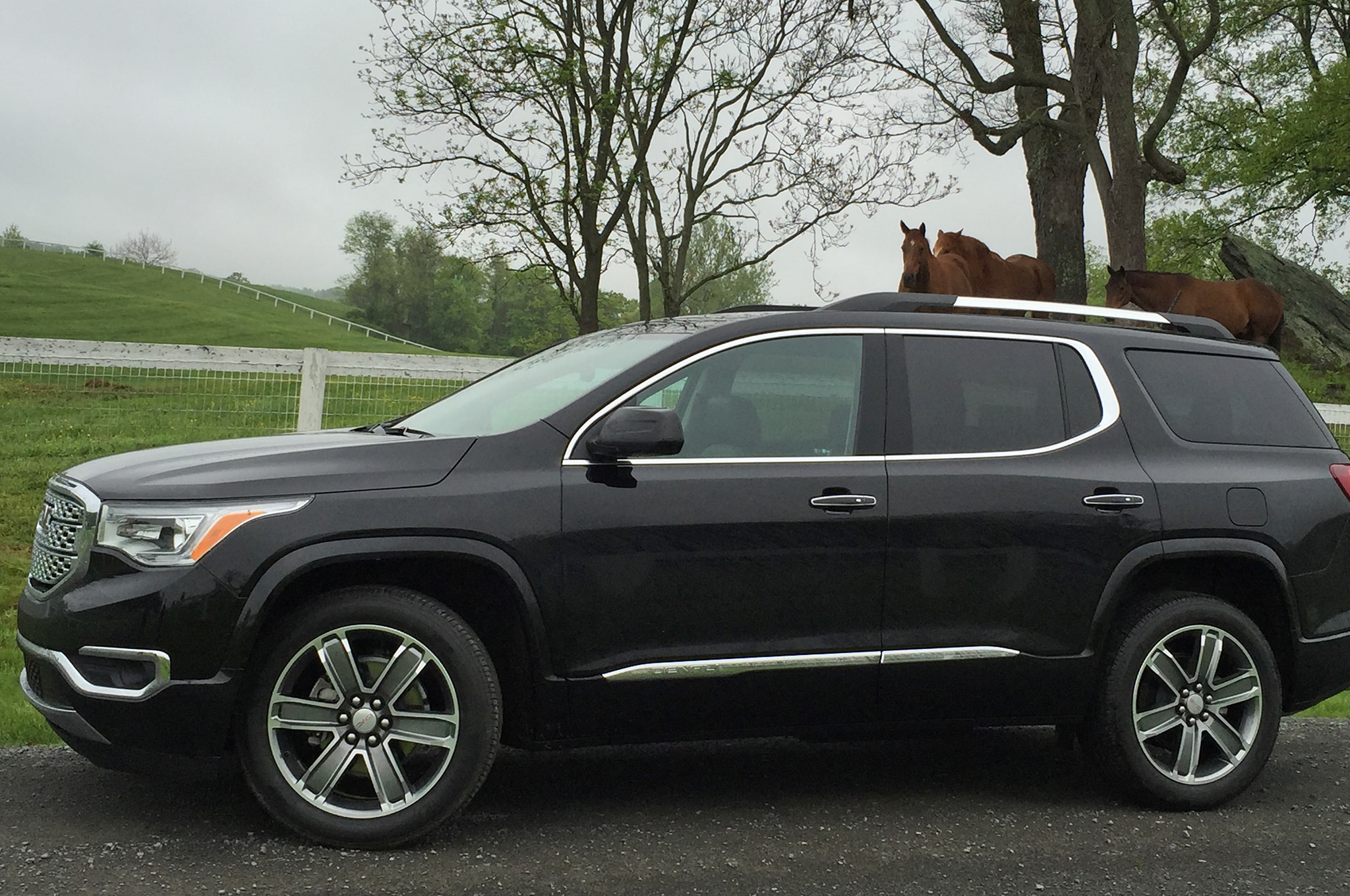 The 2017 Acadia Shrinks And Loses Two Cylinders Insider Car News