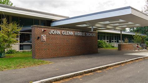 Unlocking The Ultimate Middle School Experience: John Glenn Style