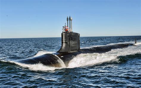 Us Navy Submarines Underwater