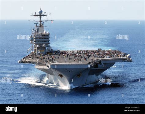 Uss Abraham Lincoln Hi Res Stock Photography And Images Alamy