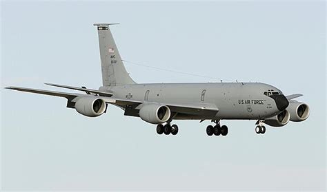 Watch Pov Niagara Falls Afb Refueling Plane Lands On Oahu