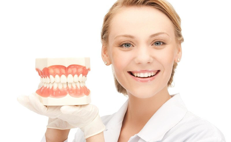 What Makes A Good Dental Assistant