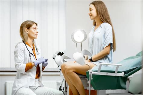 What To Expect At Your Teen S First Ob Gyn Appointment