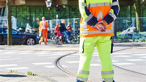 When Do Air Traffic Controllers Wear Their Uniforms Headline Stream